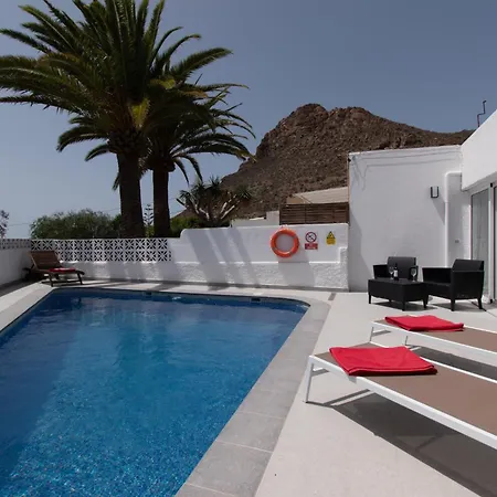 La Florida Tranquil 3 Bedroom 빌라 *