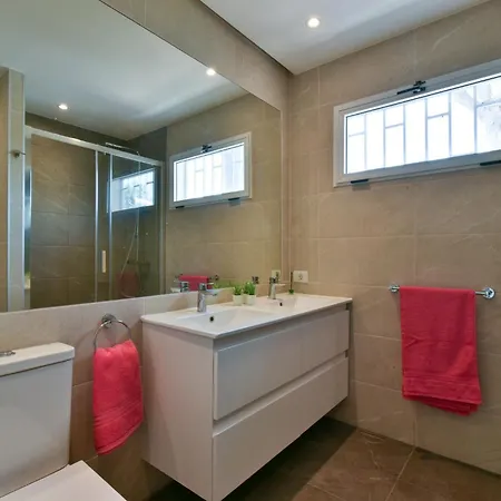 La Florida Tranquil 3 Bedroom 빌라 *